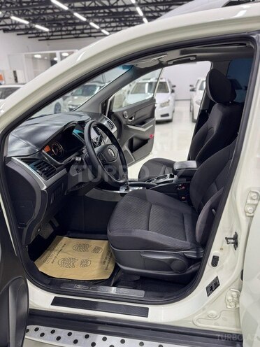 Ssang Yong Korando-10