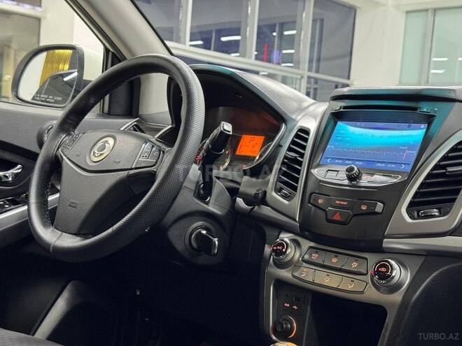 Ssang Yong Korando-9