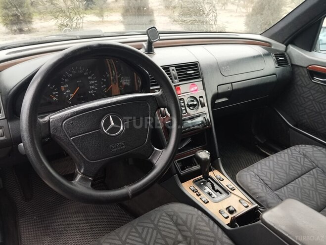 Mercedes C 220-6