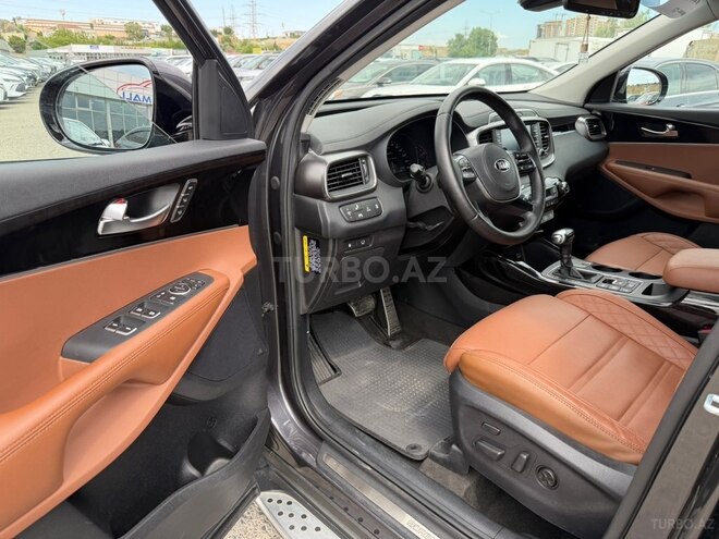 Kia Sorento-14