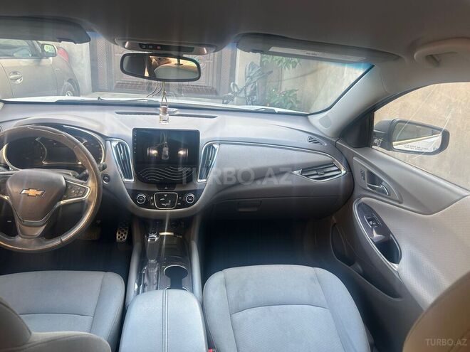 Chevrolet Malibu-5