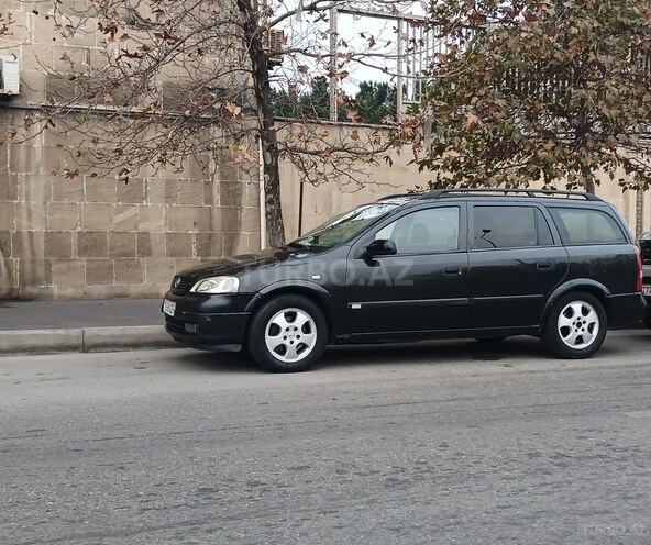 Opel Astra-11