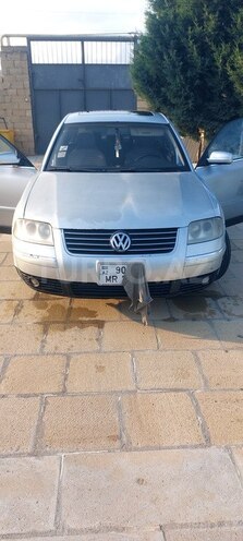 Volkswagen Passat-1