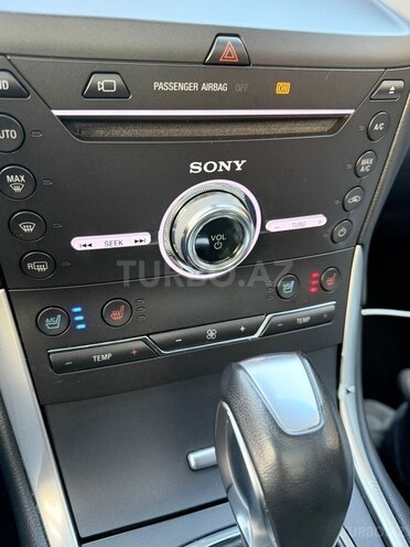 Ford Edge-10