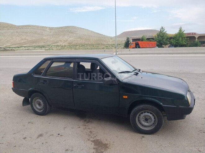 LADA (VAZ) 21099-4