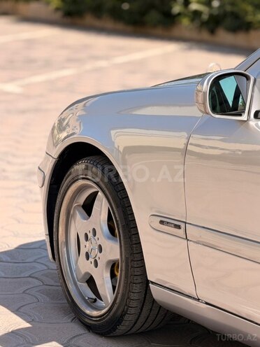Mercedes C 200-11