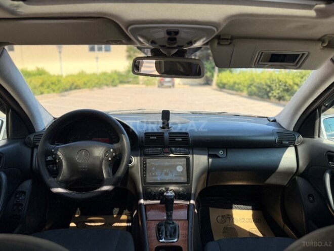 Mercedes C 200-19