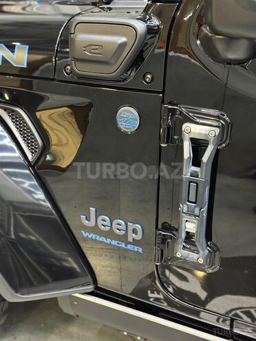 Jeep Wrangler-14