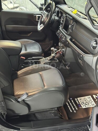 Jeep Wrangler-10