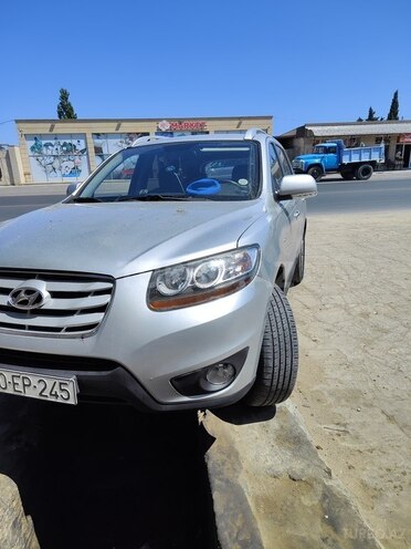 Hyundai Santa Fe-1