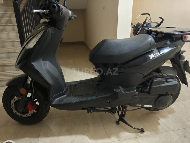 SYM X-PRO-7
