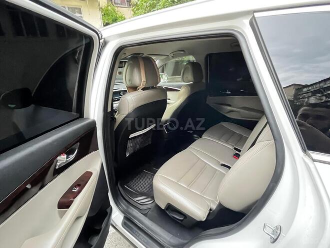 Kia Sorento-9