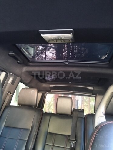 Land Rover Discovery-10