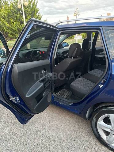 Kia Ceed SW-12