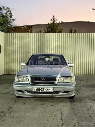 Mercedes C 200-1