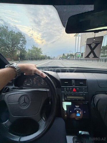 Mercedes C 200-4