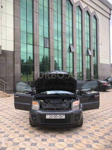 Ford Fusion-17