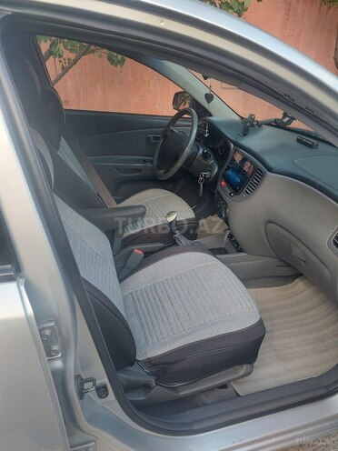 Kia Rio-6
