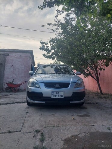 Kia Rio-1