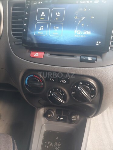 Kia Rio-5