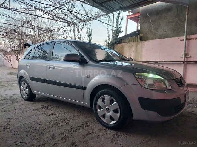 Kia Rio-4