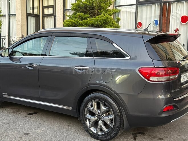Kia Sorento-5