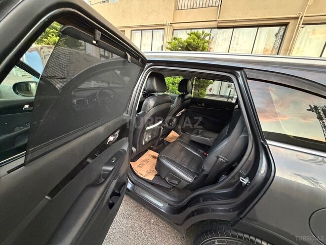 Kia Sorento-16