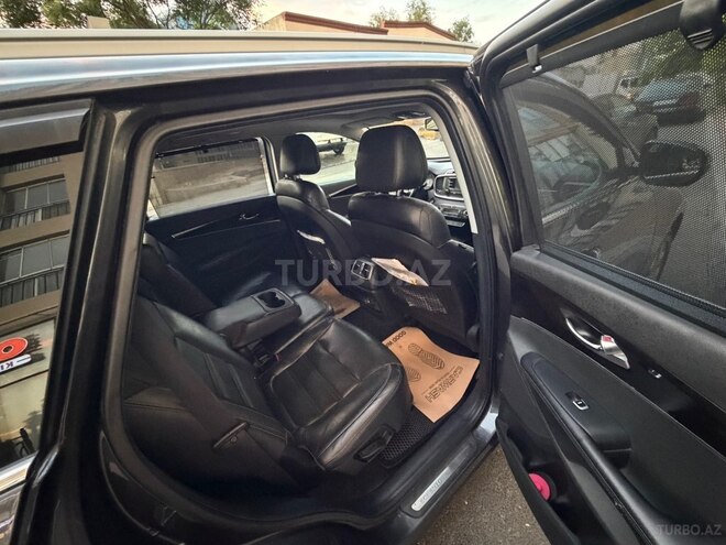 Kia Sorento-14