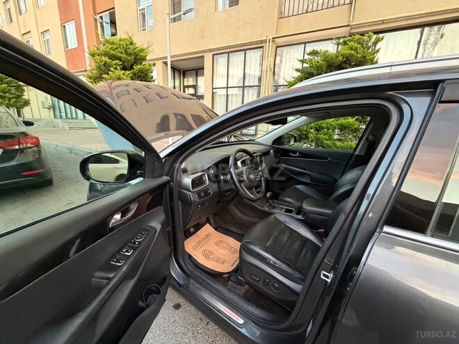 Kia Sorento-19