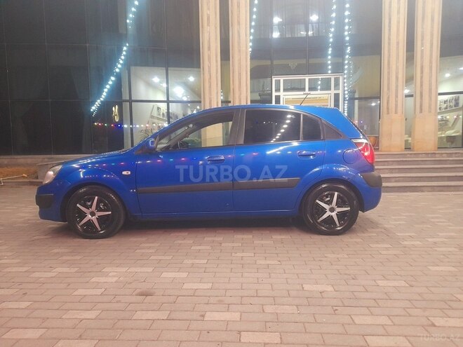 Kia Rio-10