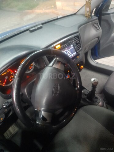 Kia Rio-4