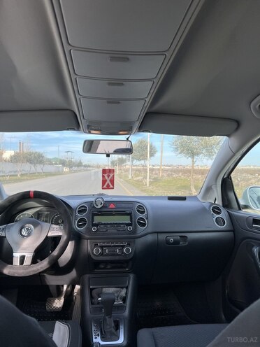 Volkswagen Golf-13