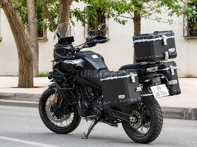 CFMOTO 800 MT Explore-3