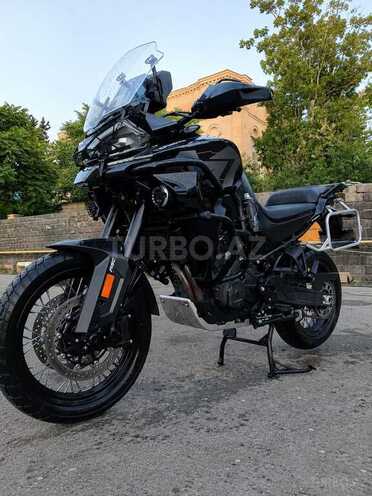 CFMOTO 800 MT Explore-1