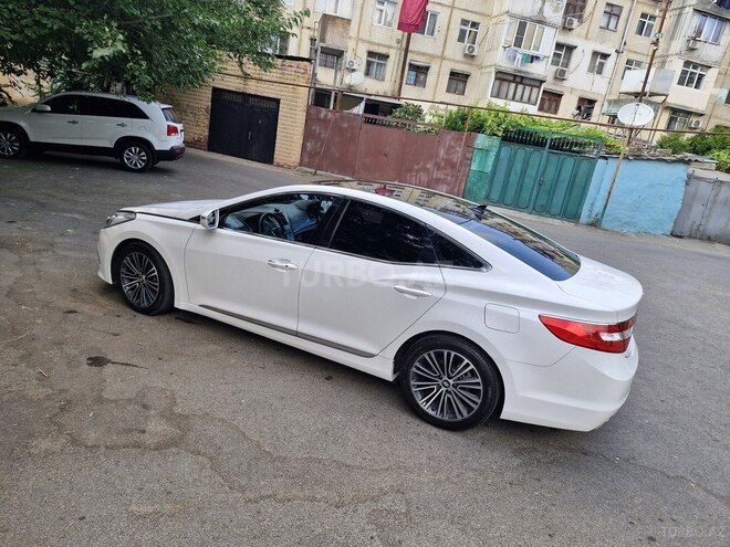 Hyundai Grandeur-11