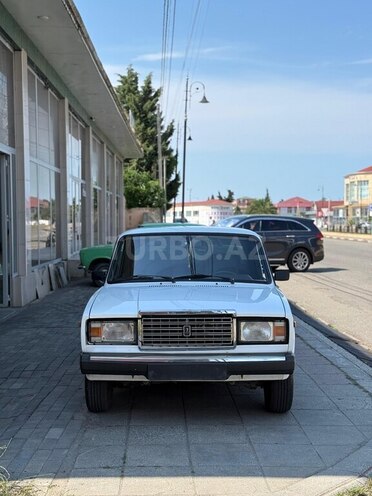 LADA (VAZ) 2107-1