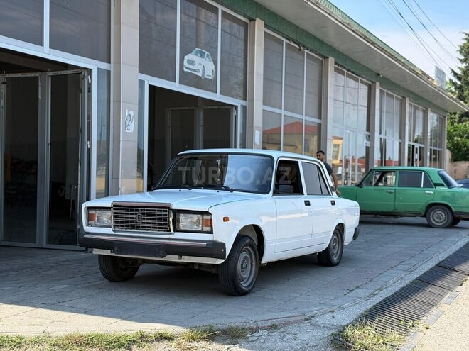 LADA (VAZ) 2107-8