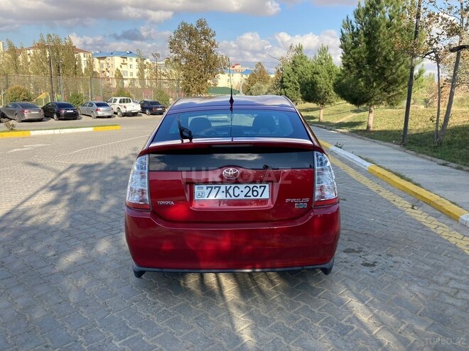 Toyota Prius-2