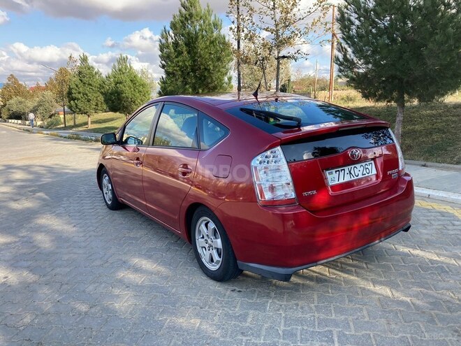 Toyota Prius-14