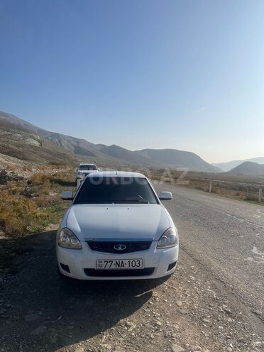 LADA (VAZ) Priora-1