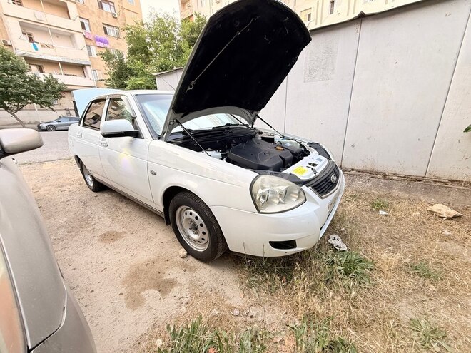 LADA (VAZ) Priora-12