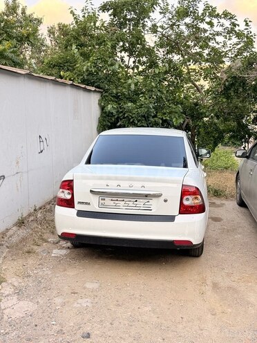 LADA (VAZ) Priora-8
