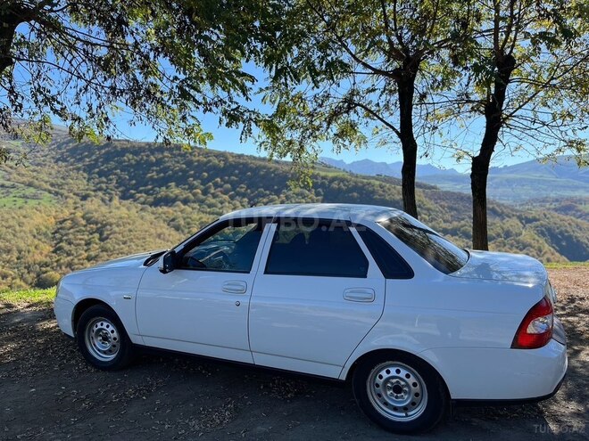 LADA (VAZ) Priora-11