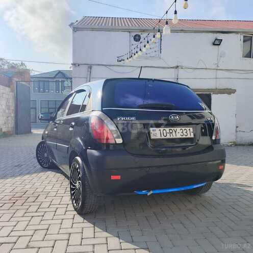 Kia Pride-2