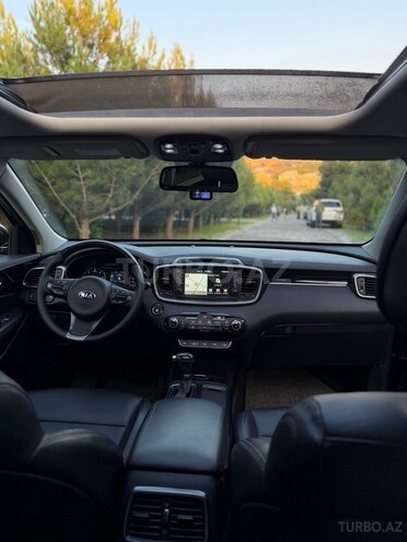 Kia Sorento-7