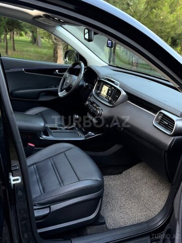 Kia Sorento-8
