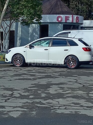 SEAT Ibiza-2