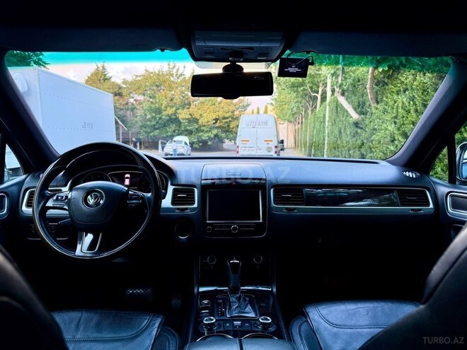 Volkswagen Touareg-10