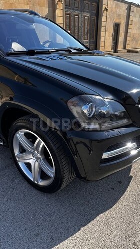 Mercedes GL 550 4MATIC-5
