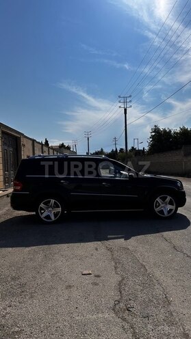 Mercedes GL 550 4MATIC-3